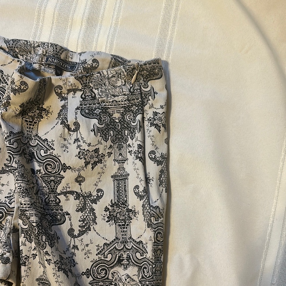 Harold's Monochrome Baroque Print Pants - Picture 3 of 8